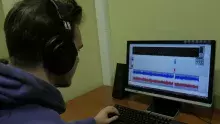 Radio MORS - student w trakcie pracy nad materiałem