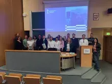 Konkurs Seminariów Kursowych dla osób studiujących na III roku Psychologii - dr Piotr Połomski z grupą finalistów