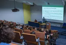 Zdjęcie w Auyli zrobione w trakcie wykładu