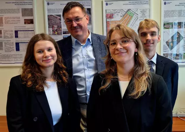 Egzaminy dyplomowe w Instytucie Geografii Społeczno-Ekonomicznej i Gospodarki Przestrzennej