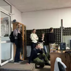 8.	Studenci w radiu 5, fot. Dominika Kuźma-Ebel Studenci w radiu 5, fot. Dominika Kuźma-Ebel 